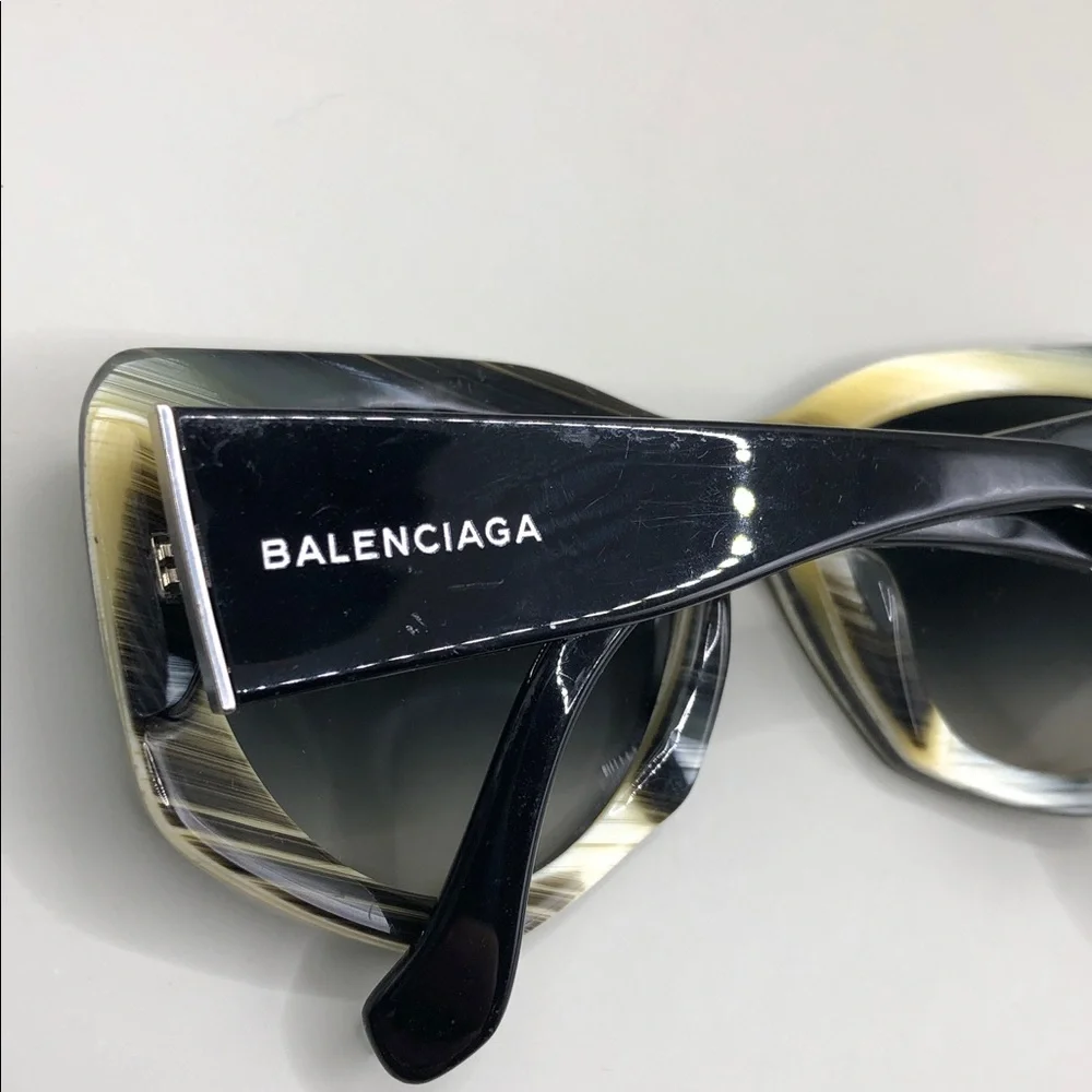 Balenciaga BA0018-64B SUNGLASSES coloured faux horn frame LENS SCRATCHES Italy